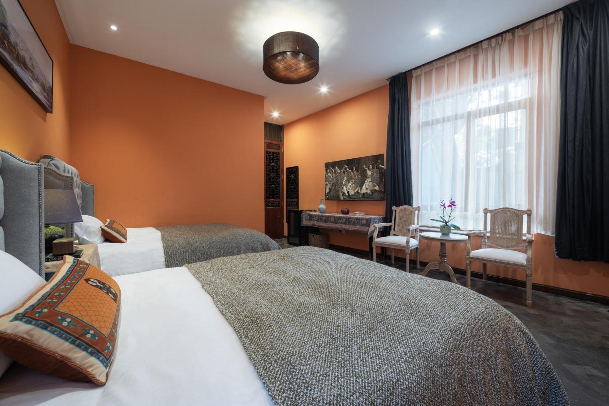 Hotel Cote Cour Deductive Beijing - Quadrangle Close To Tiananmen Square & Forbidden City & Nanluoguxiang, Walk To Wangfujing, English Speaking, Free Wifi, Free Laundry, Free Wonton & Noodles With Tour Ticket Service, Free Selfies With Ancient Costum Экстерьер фото