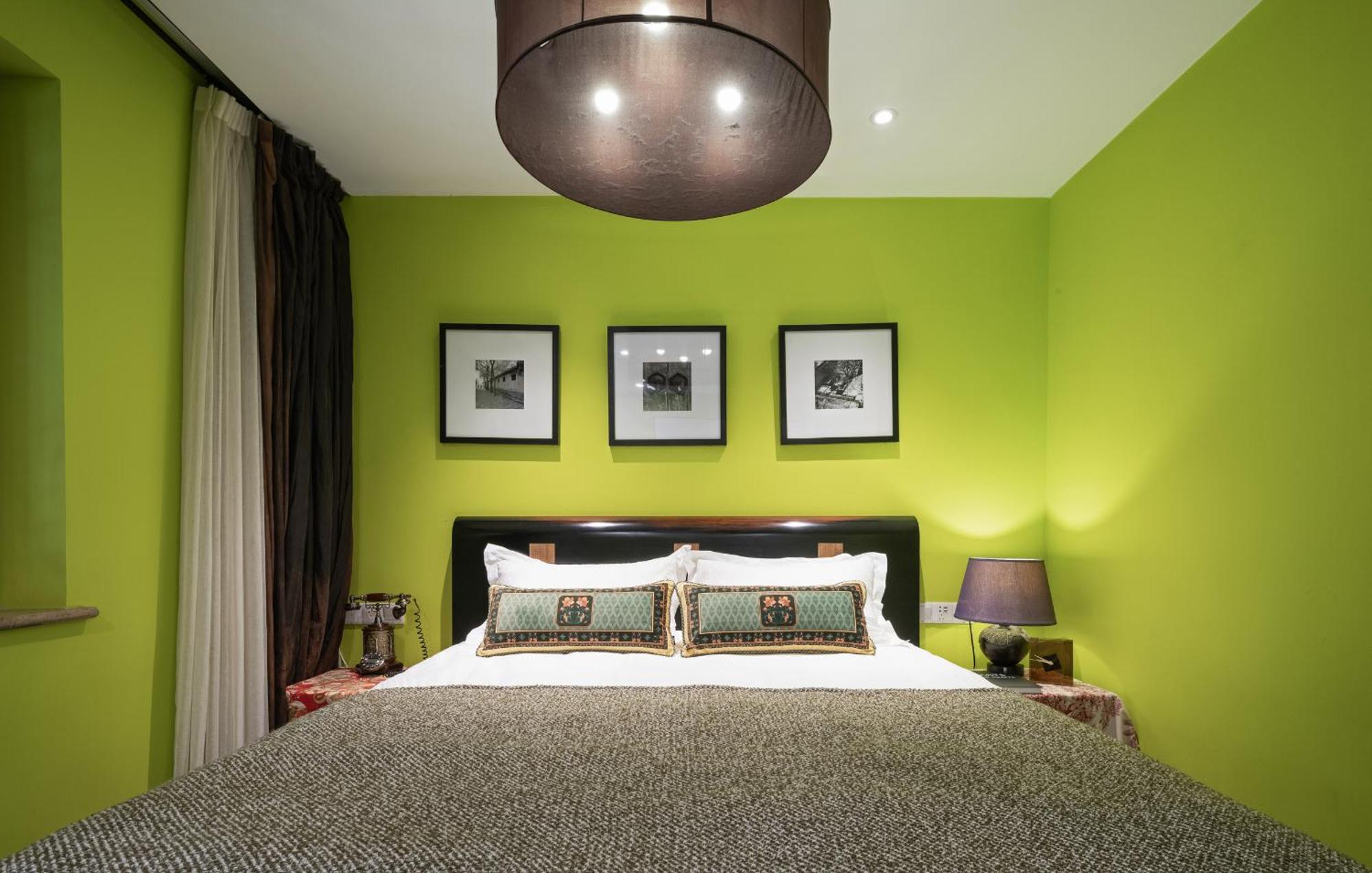 Hotel Cote Cour Deductive Beijing - Quadrangle Close To Tiananmen Square & Forbidden City & Nanluoguxiang, Walk To Wangfujing, English Speaking, Free Wifi, Free Laundry, Free Wonton & Noodles With Tour Ticket Service, Free Selfies With Ancient Costum Экстерьер фото