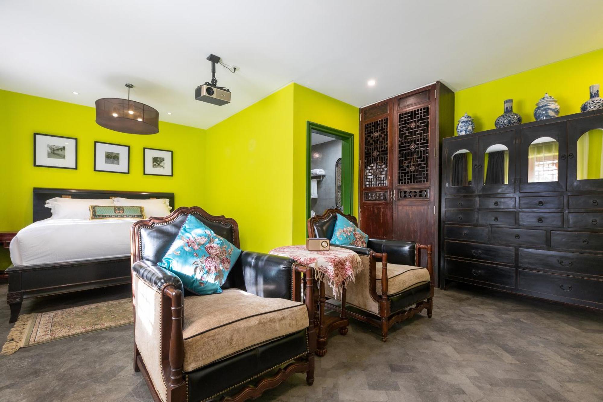Hotel Cote Cour Deductive Beijing - Quadrangle Close To Tiananmen Square & Forbidden City & Nanluoguxiang, Walk To Wangfujing, English Speaking, Free Wifi, Free Laundry, Free Wonton & Noodles With Tour Ticket Service, Free Selfies With Ancient Costum Экстерьер фото