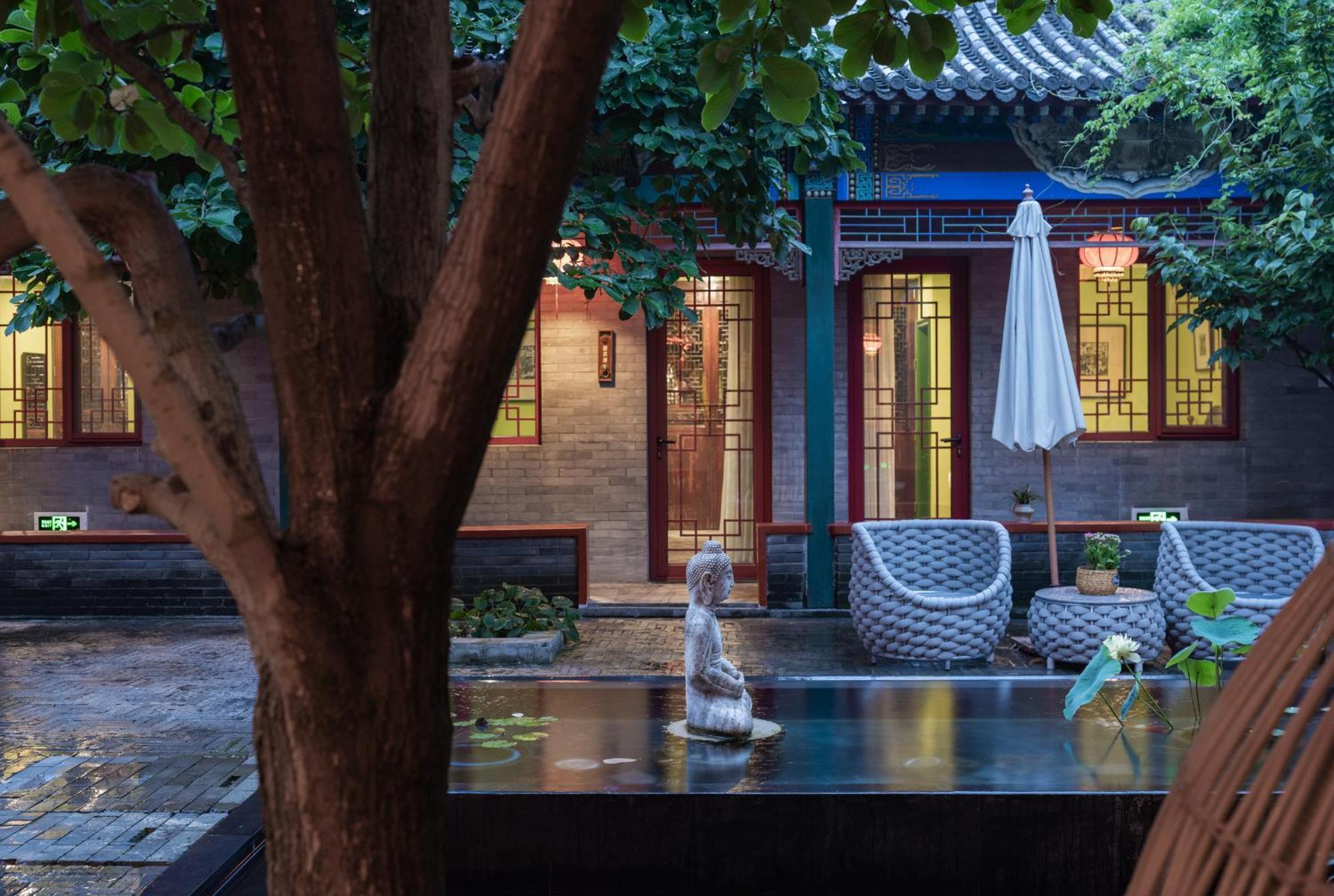 Hotel Cote Cour Deductive Beijing - Quadrangle Close To Tiananmen Square & Forbidden City & Nanluoguxiang, Walk To Wangfujing, English Speaking, Free Wifi, Free Laundry, Free Wonton & Noodles With Tour Ticket Service, Free Selfies With Ancient Costum Экстерьер фото
