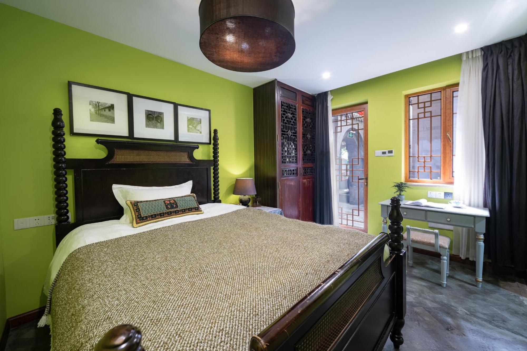 Hotel Cote Cour Deductive Beijing - Quadrangle Close To Tiananmen Square & Forbidden City & Nanluoguxiang, Walk To Wangfujing, English Speaking, Free Wifi, Free Laundry, Free Wonton & Noodles With Tour Ticket Service, Free Selfies With Ancient Costum Экстерьер фото
