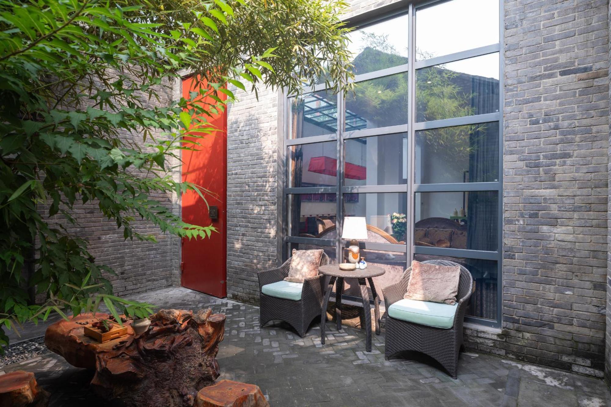 Hotel Cote Cour Deductive Beijing - Quadrangle Close To Tiananmen Square & Forbidden City & Nanluoguxiang, Walk To Wangfujing, English Speaking, Free Wifi, Free Laundry, Free Wonton & Noodles With Tour Ticket Service, Free Selfies With Ancient Costum Экстерьер фото