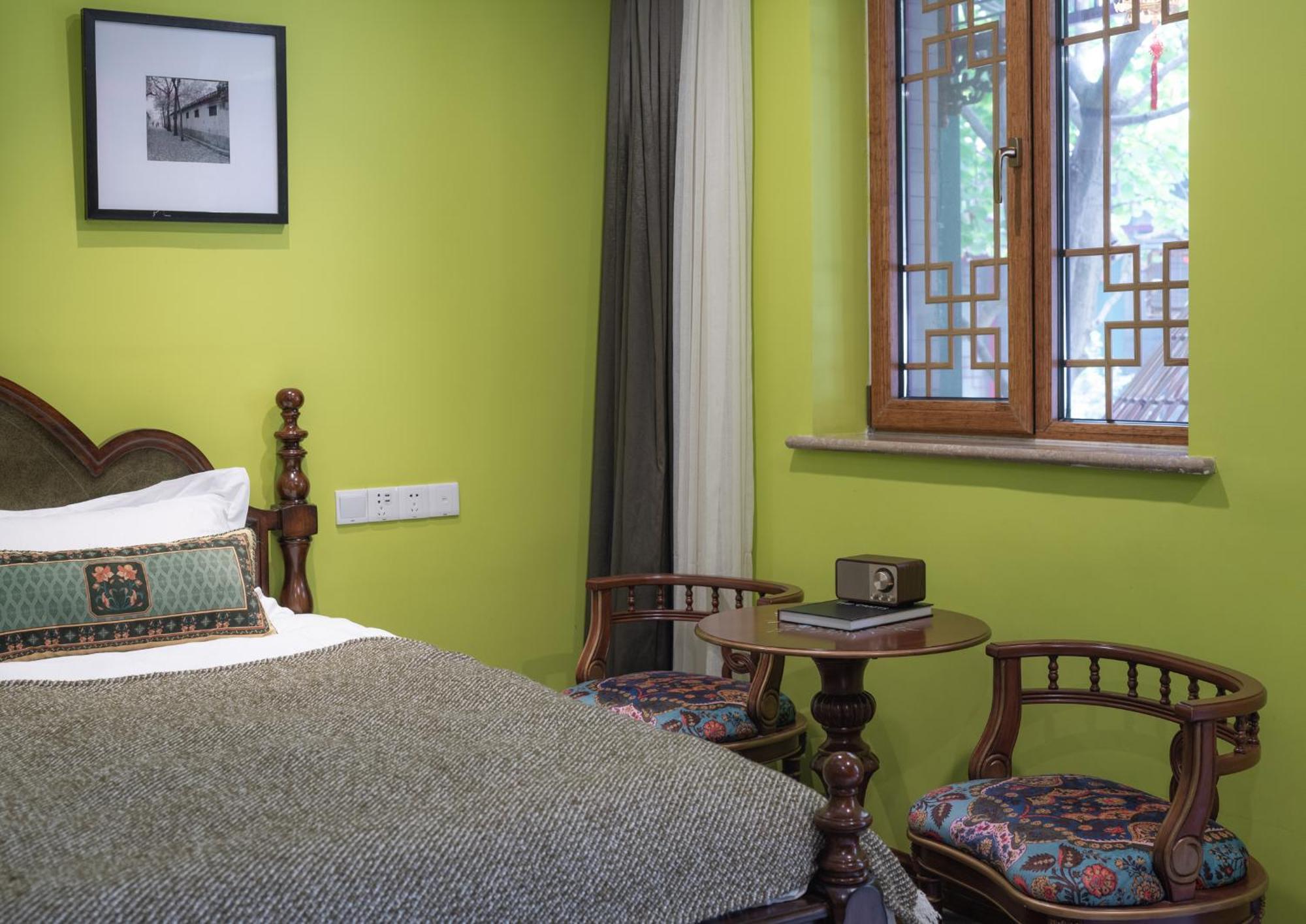 Hotel Cote Cour Deductive Beijing - Quadrangle Close To Tiananmen Square & Forbidden City & Nanluoguxiang, Walk To Wangfujing, English Speaking, Free Wifi, Free Laundry, Free Wonton & Noodles With Tour Ticket Service, Free Selfies With Ancient Costum Экстерьер фото